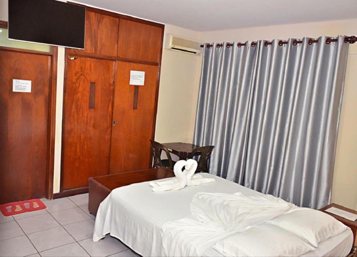 Hostal Ibiza Santa Cruz de La Sierra Luaran gambar